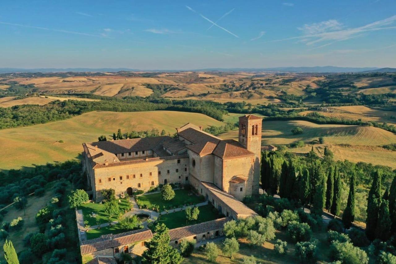 Willa Monastero Sant'Anna In Camprena Pienza Zewnętrze zdjęcie